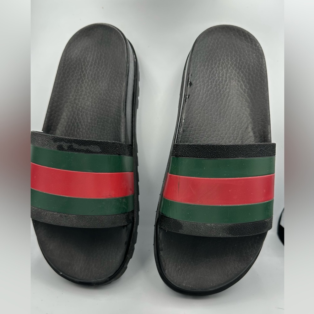 Gucci Men Web Rubber Slide in Black (Size 9)